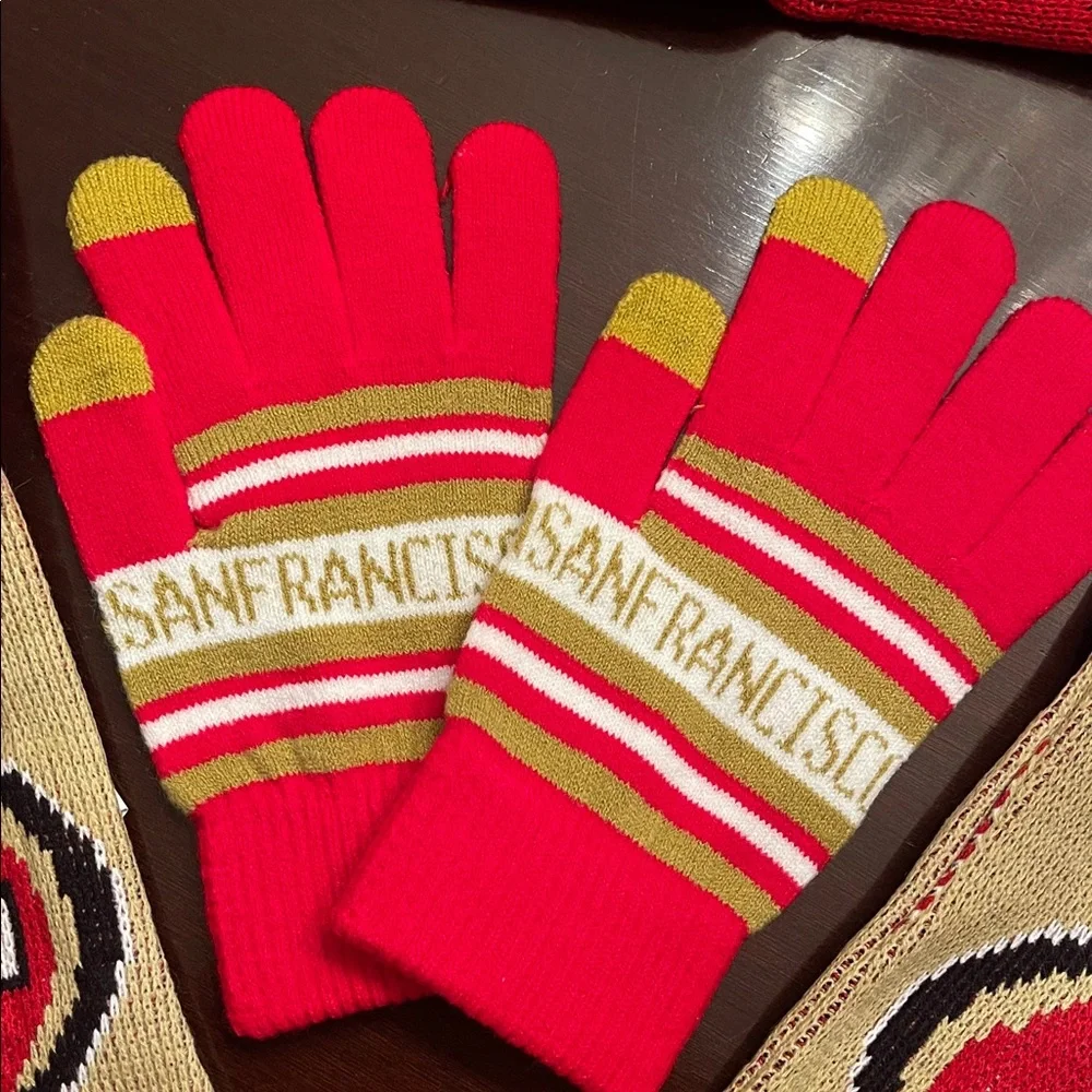 San Francisco 49ers Red Gold Scarf texting Gloves Set - FOCO NWT
